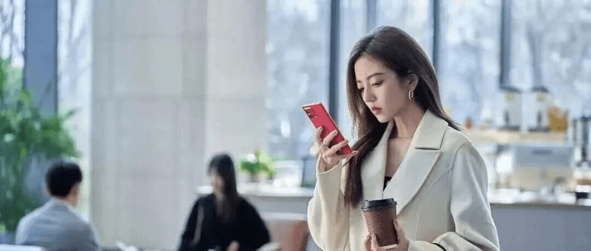 它们纷纷涨价后,年轻人的旧手机忽然不卡了