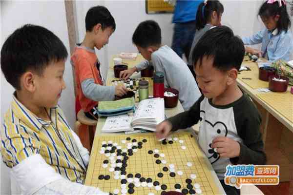 少儿围棋培训班加盟：培训费用多少钱？加盟排行电话一网打尽！