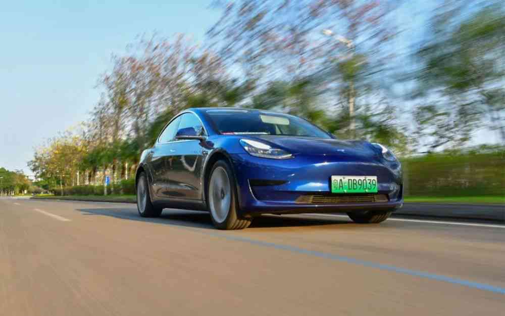 特斯拉Model 3深度解析：性能、价格、配置及用户评价一览无遗